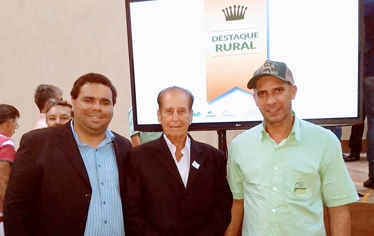 Secretário de Agricultura de Recreio, produtor rural e o técnico da EMATER.