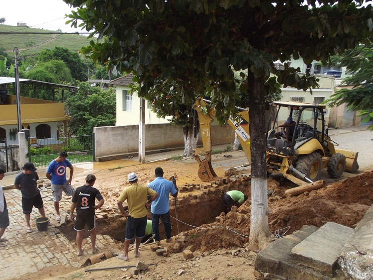 Serviços de recuperação da tubulação.