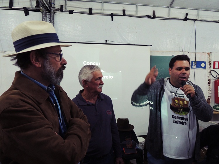 Prefeito, presidente do Sindicato e secretário de Agricultura, Pesca e Pecuária.