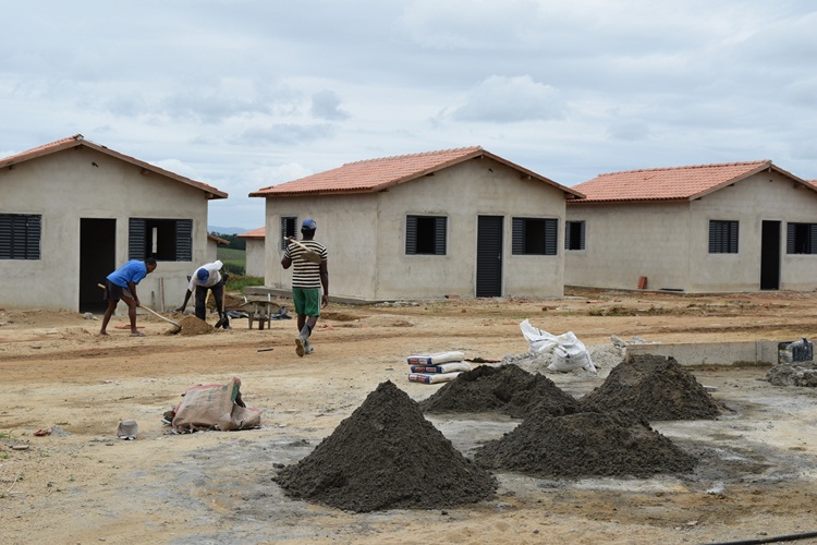 Obra do Conjunto Habitacional.